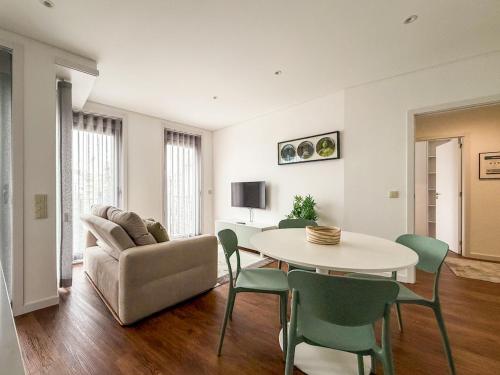 Flores 177 - One Bedroom Flat in Antas