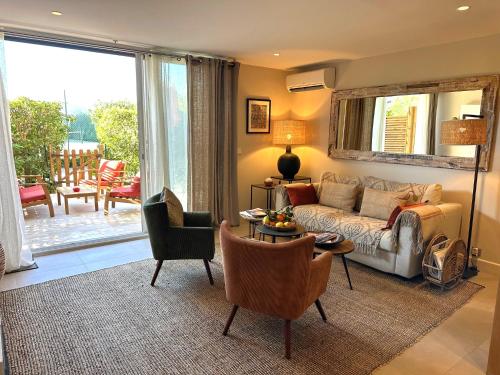 Appartement entièrement rénové avec Terrasse