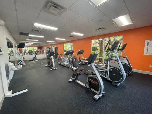 Summer Near Disney Resort Pools Sleeps 8 photo 36