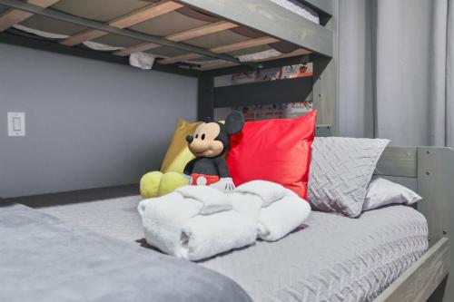 Summer Near Disney Resort Pools Sleeps 8 photo 42