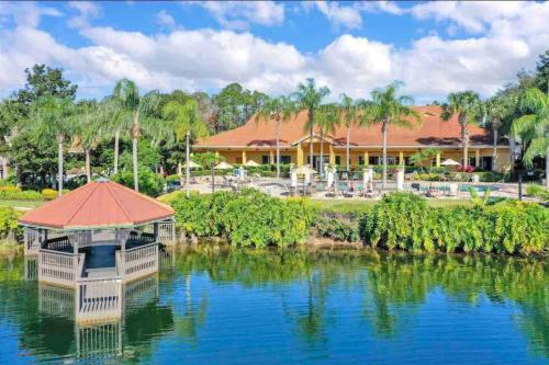 Summer Near Disney Resort Pools Sleeps 8 photo 54