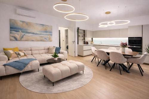 Perla Luxury Umag - New Apt with Garden & Free Parking