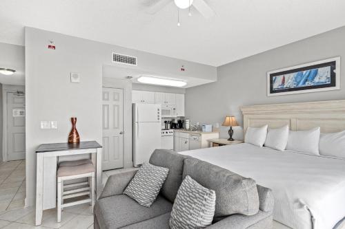 Official Majestic Beach Resort photo 101