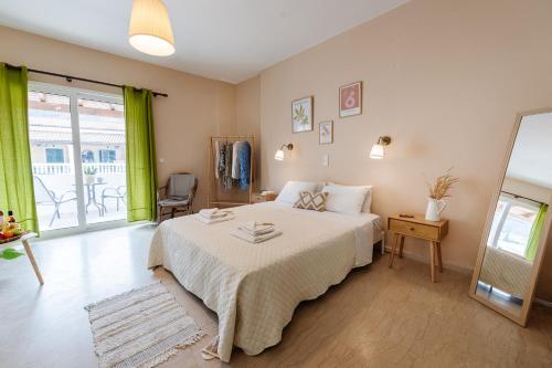 Alemar Collective Lime studio by the sea