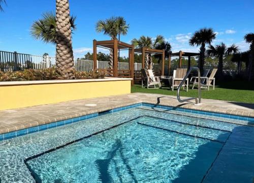 Amazing Sunsets Steps to Pier Park Heated Pool Hot Tub photo 5