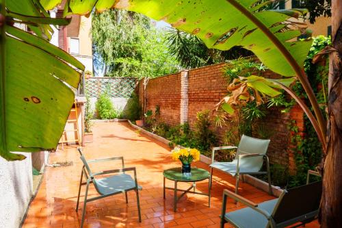 Simi Roma Palombini, Appartamento con Giardino