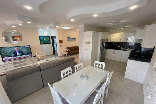 Beautiful 3-Bedroom Apartment on the 4th Floor with Personal Jacuzzi on the Roof and 3 Balconies with Spectacular Seaview