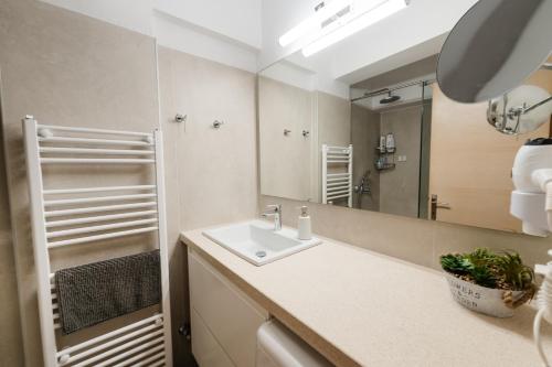 Philoxenia Place 3rd floor