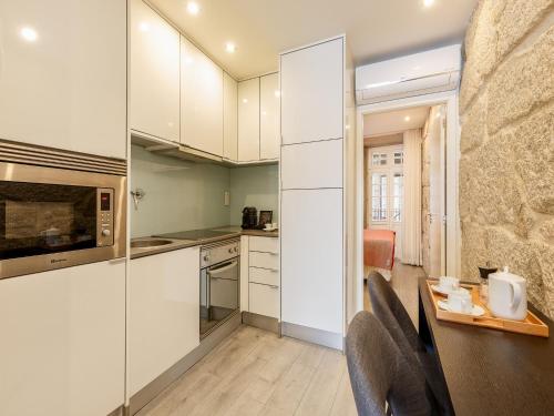 Charming riverview apartment in Porto