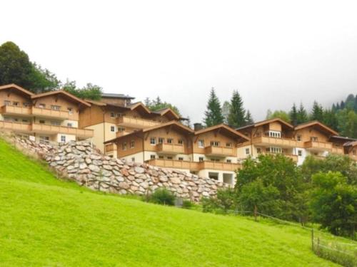 Mountain Apartment in Saalbach for 8