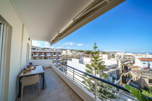 Eleni's Sea & The City - Central - 300m from Beach
