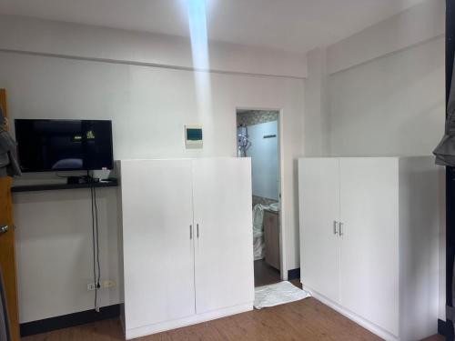 Gallery image of The Budget Inn in Manila