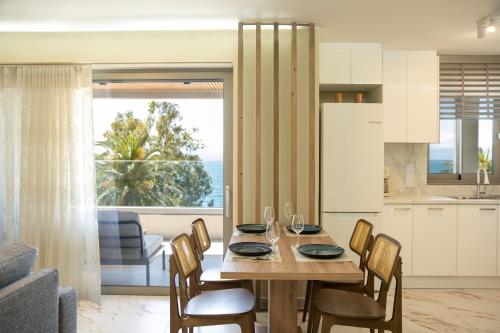 GET Seaside Vibe Apartment Loutraki