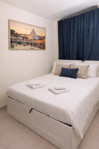 Qflat monti 2 steps from coliseum