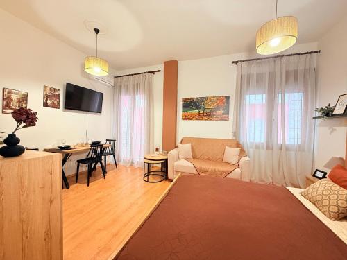 Center Studio 2