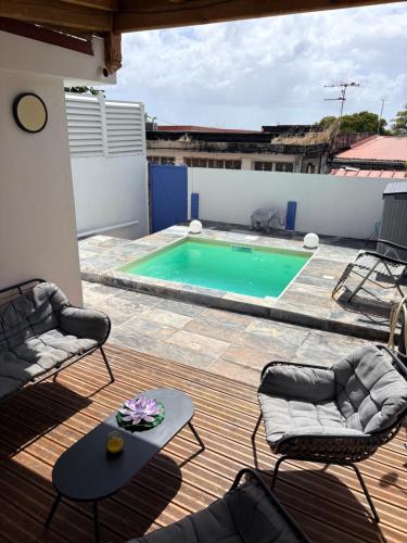 Villa lyly blue