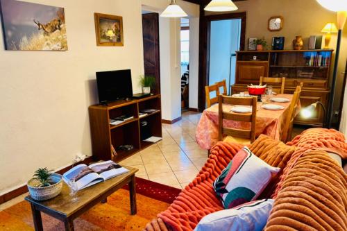 Family House With Balcony Garden Wi Fi