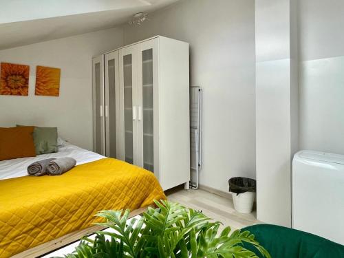 Room in shared apartment I Narbutta 11A near Pole Mokotowskie