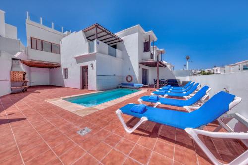 Villa El Rincon - Pool and BBQ - 5min from the Beach By Lanzarote Vacation Homes