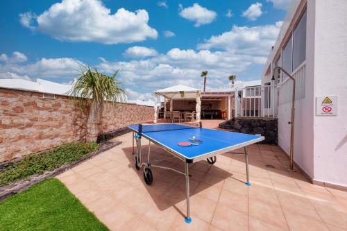 Villa Maria - Pool, Ping pong and Billiard - 10min from the Beach By Lanzarote Vacation Homes