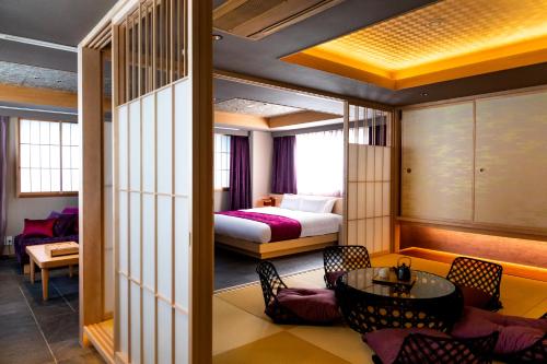 THE MACHIYA EBISUYA — Photo of the whole room
