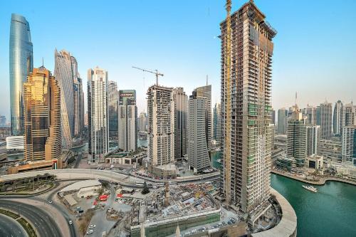 FIRST CLASS 1BR Luxury Marina View Living