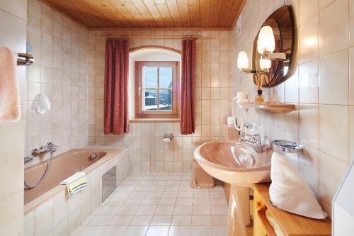 Ванна кімната в Pension Oberbräu
