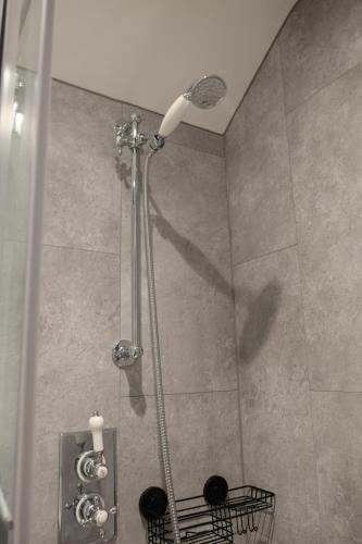Cosy boutique retreat, courtyard & free parking photo 37