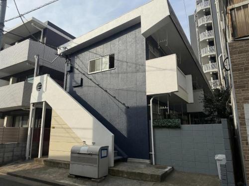 Court Ada -1min to Araiyakushi-mae Station, 9min train to Shinjuku- 新井薬師前駅徒歩50秒