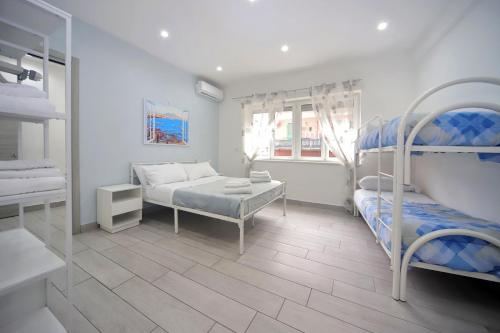 Dimora di Antonietta Room - near Train Station & Wi-Fi