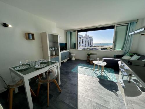 Appartement 3 pièces Vue mer 4 couchages Cap d Agde CT027-3307