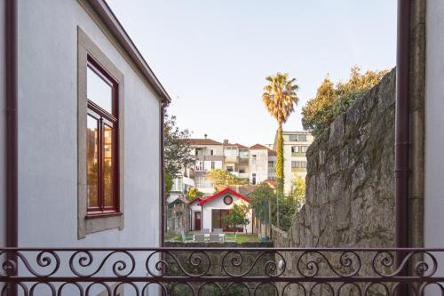 Garden Apartment in Porto Old Town Private Suite