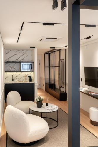 Black Apartment - Luxury Suite