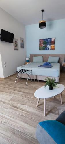 Modern accomodations 2 in center of Skiathos