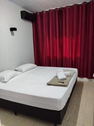 Casa 3 Quartos com Ar condicionado Perto de Mercados e Vias