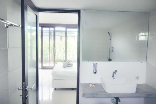 Koupelna v ubytování Canggu Beach Inn