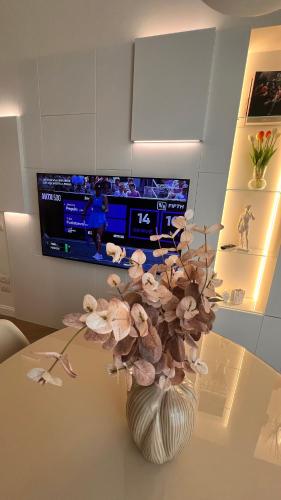 casa cavour beige