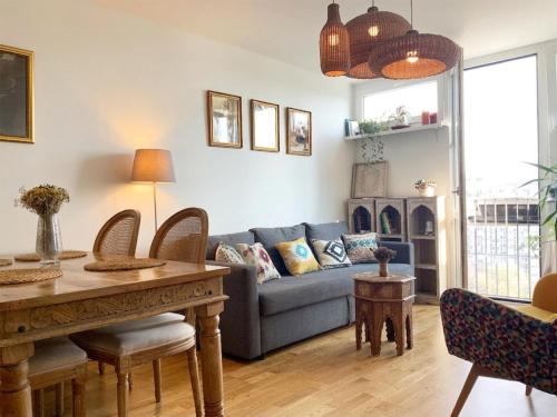 Warsaw Soul & Skyline, 3-Room Apartment in City Heart - Panoramic View