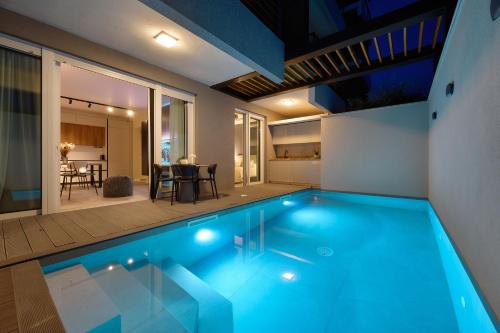Luxury Apartment with Private heated pool - Žnjan Beach ANGALA