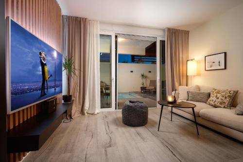 Luxury Apartment with Private heated pool - Žnjan Beach ANGALA