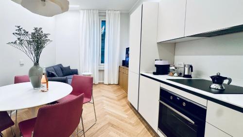 DESIGN SUITES MILANO SOLARI NAVIGLI FASHION DISTRICT 18min walk from the City Centre