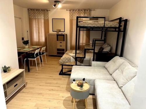 Appartement proche Moulin rouge, Montmartre