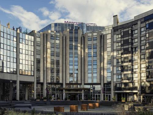 a rendering of the magellan hotel at Mercure Paris Boulogne in Boulogne-Billancourt