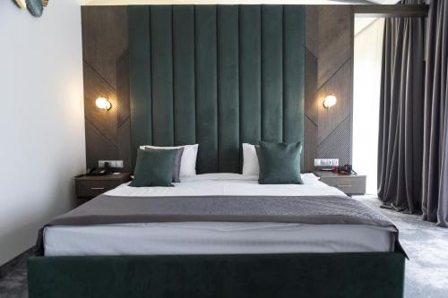 Dynasty Hotel & SPA — Room