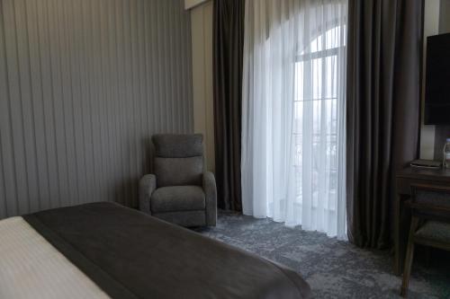 Dynasty Hotel & SPA — Bedroom
