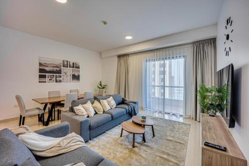 Incredible 2BD Sea View apartment in the JBR