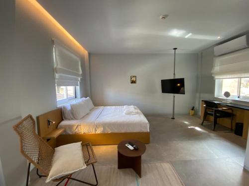 Athens Suite 108