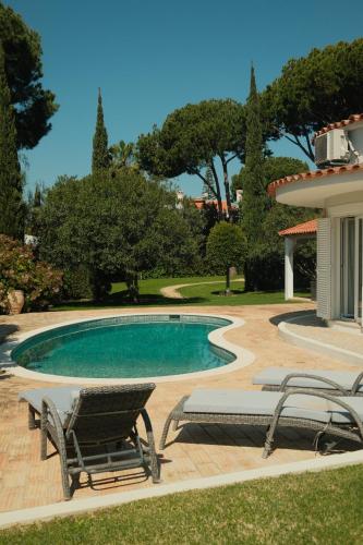 Private Vilamoura Villa with Pool and Large garden