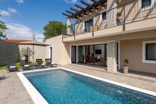 Casa Oliveto by Briskva