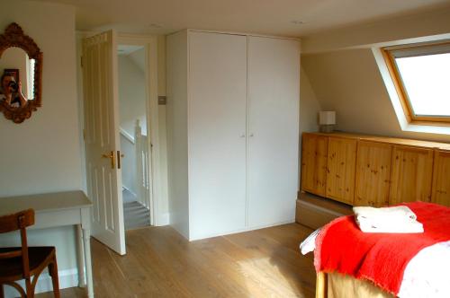 Katil atau katil-katil dalam bilik di Brookview Guest House